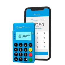 Point Mini NFC 1 do Mercado Pago com fundo branco e um celular